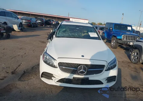 2019 Mercedes-Benz C 300 из США, поврежденный, VIN 55SWF8DB5KU299278